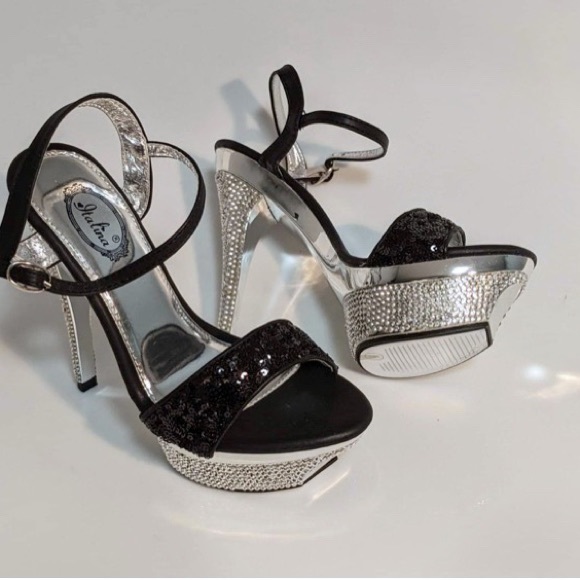 NWT/NIB Italina Black Sequin Rhinestone-Sole Sandal - sz 6 - Picture 6 of 7
